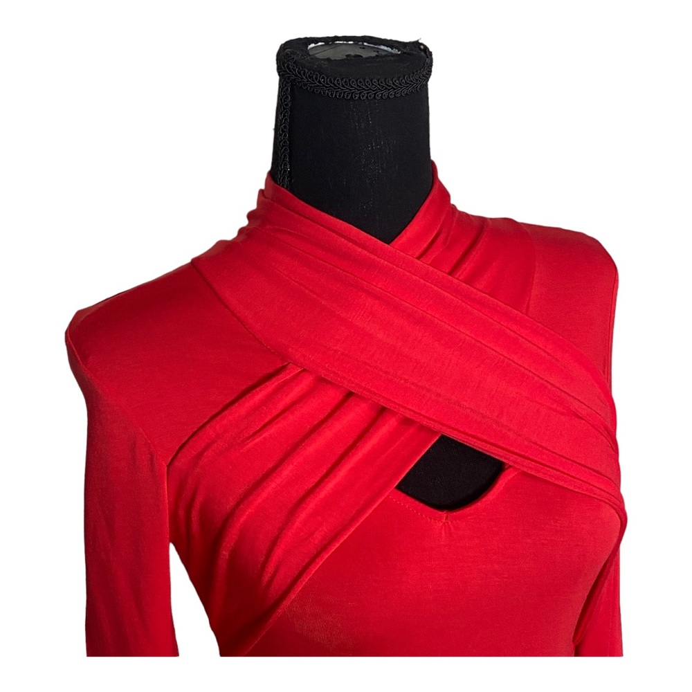 Cy USA Mock Neck Cutout Crisscross Top - Size S, Red
